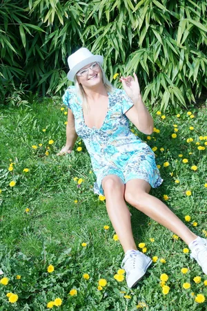 Blonde Flashes Pussy Outdoors — photo 33