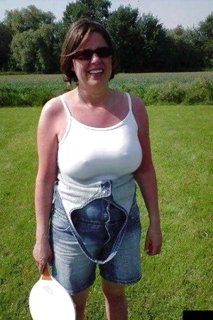 Las tetas geniales de la milf siguen firmes — foto 13