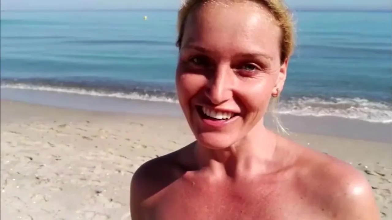 Fille de plage vicieuse